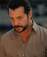 Álvaro Morte retorna à Netflix com nova série de suspense: Duas Covas